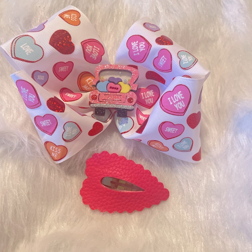 Hairbow and jumbo hair clip set